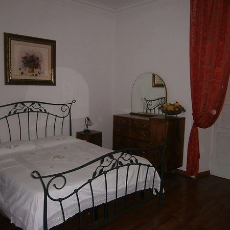 Hotel Lucky House à Rome Extérieur photo