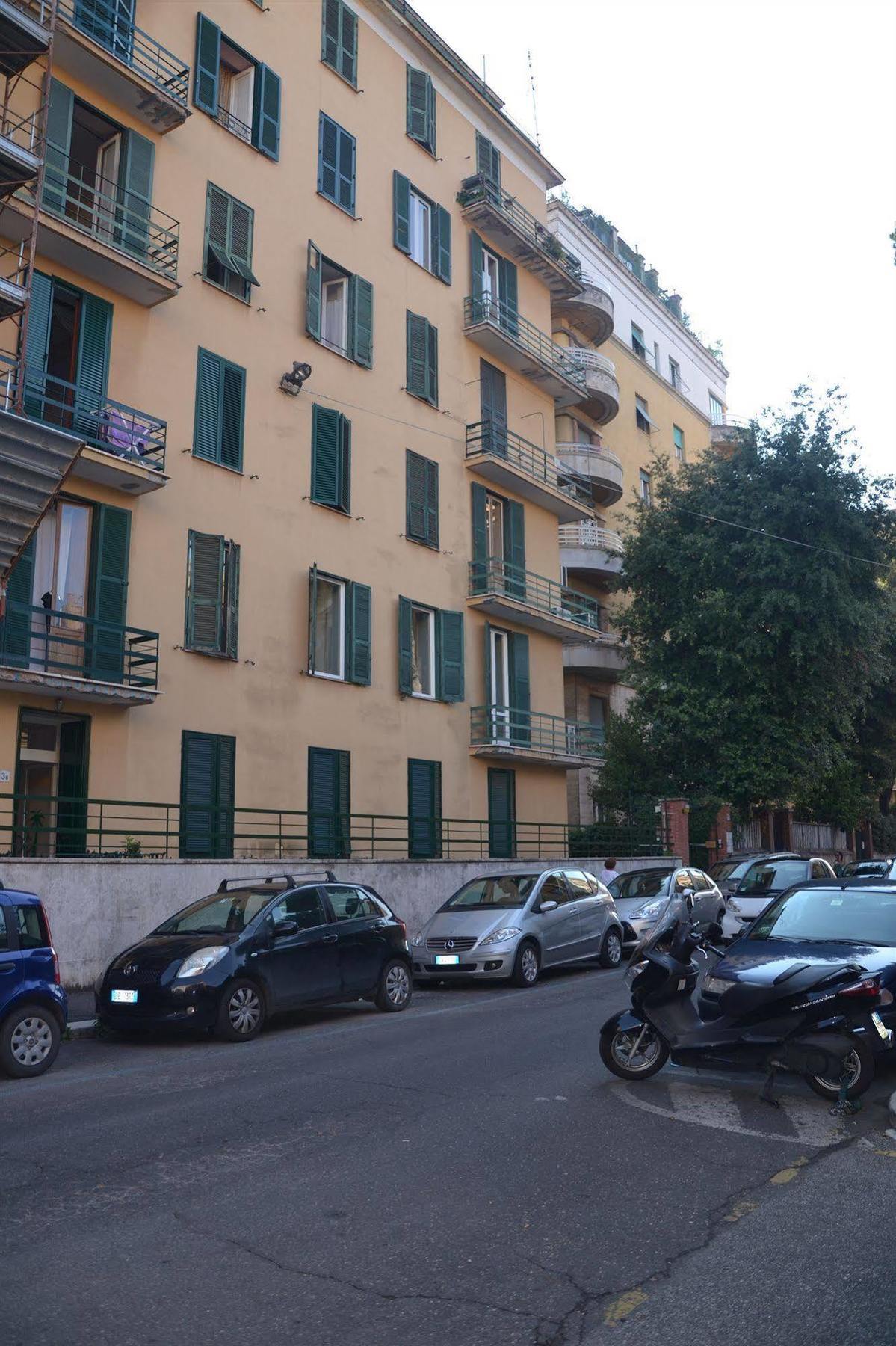Hotel Lucky House à Rome Extérieur photo