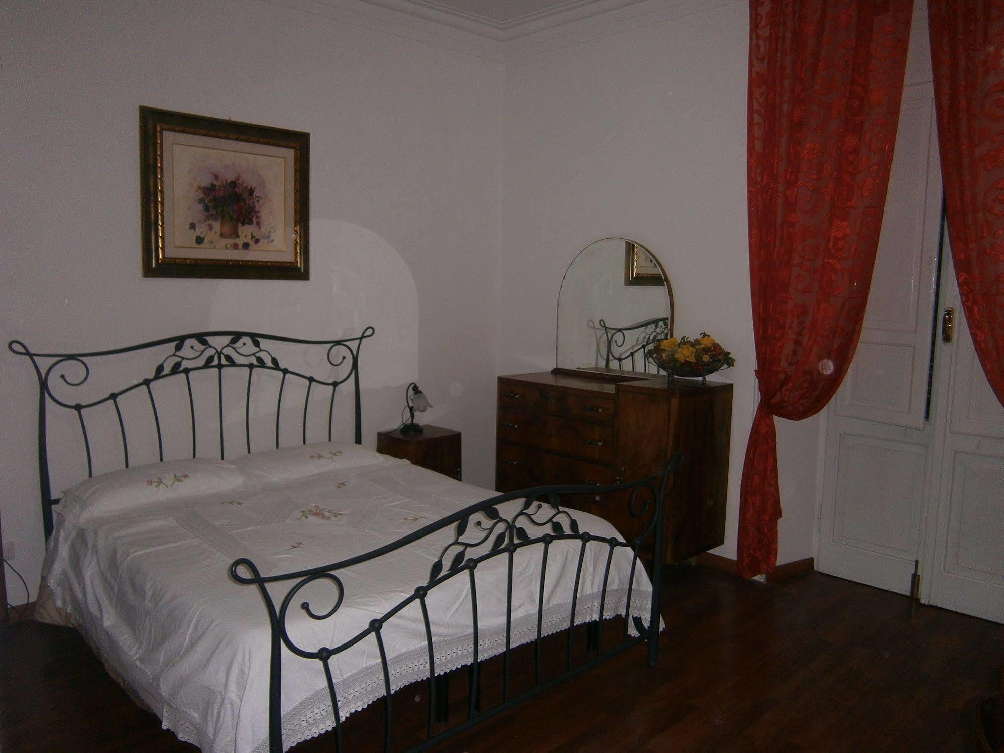 Hotel Lucky House à Rome Extérieur photo